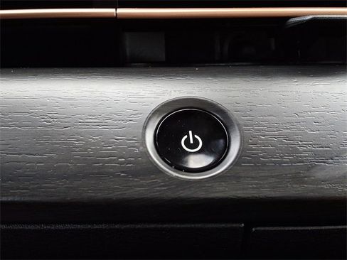 Used 2025 Nissan Ariya AWD image 26