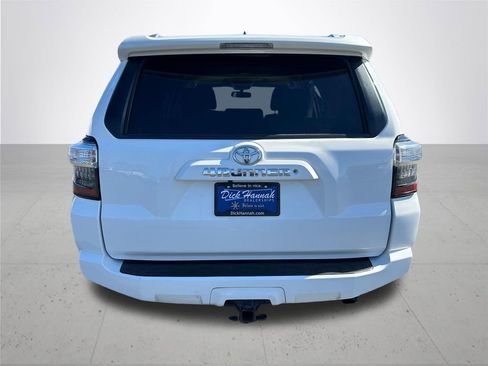 Used 2015 Toyota 4Runner SR5 image 8