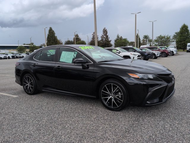 Certified 2024 Toyota Camry SE FWD image 2