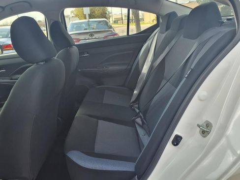 Used 2025 Nissan Versa SV image 18