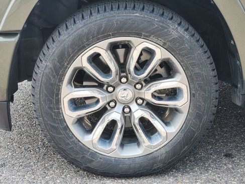 Used 2021 RAM 1500 Laramie w/ Sport Appearance Package AWD/4WD image 5