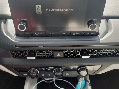 Used 2024 Honda Accord EX image 9