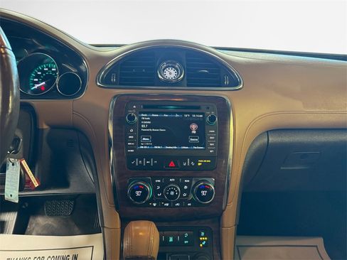 Used 2017 Buick Enclave Premium image 22