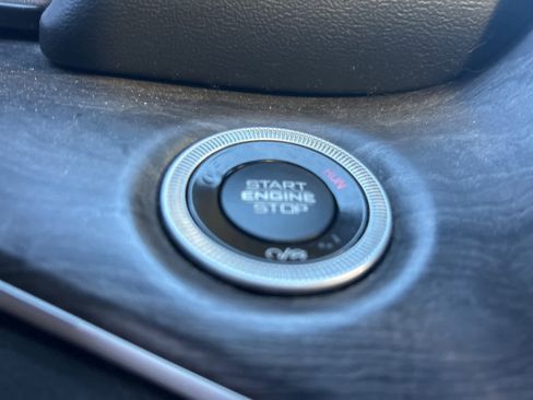 Used 2021 Jeep Grand Cherokee L Limited image 26