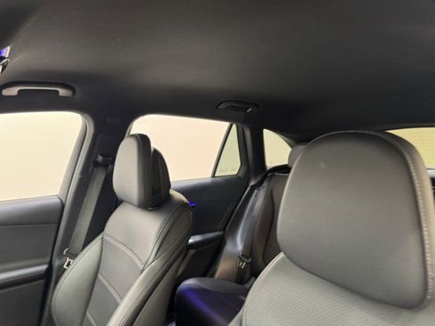 Certified 2025 Mercedes-Benz GLC 300 image 21