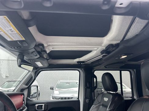 Certified 2018 Jeep Wrangler Unlimited Rubicon image 27