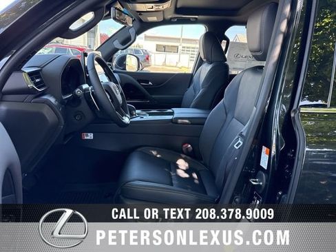 New 2026 Lexus LX 700h Luxury AWD/4WD image 29