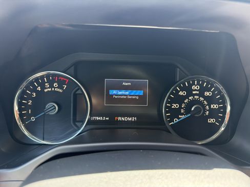 Used 2016 Ford F150 Lariat w/ Equipment Group 502A Luxury AWD/4WD image 33