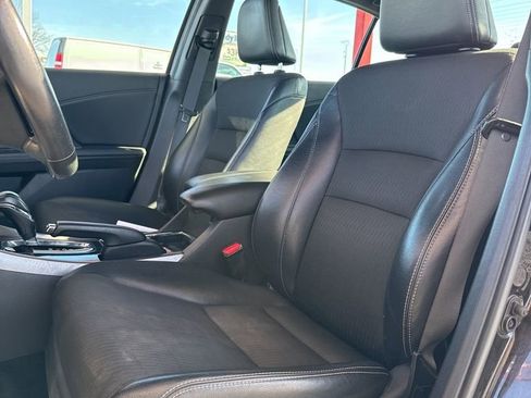 Used 2016 Honda Accord Sport image 10