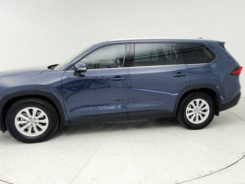 Used 2024 Toyota Grand Highlander XLE image 5