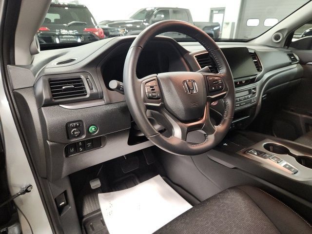 Certified 2025 Honda Ridgeline Sport image 11
