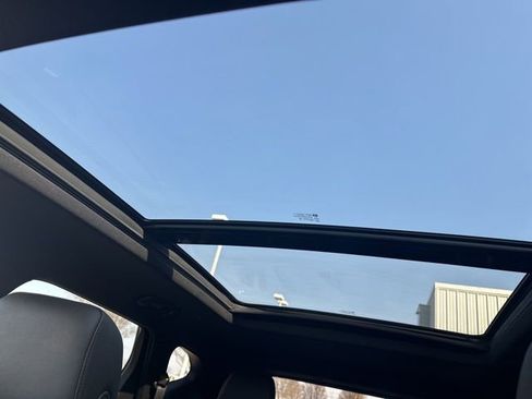 Used 2019 Chevrolet Blazer RS image 25