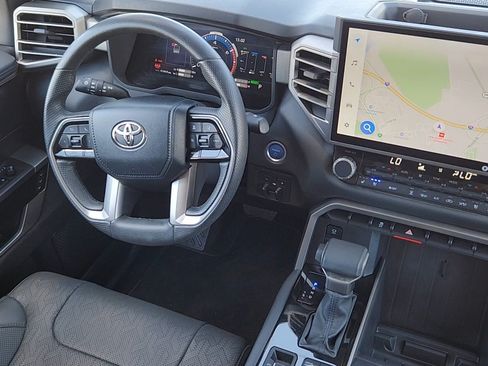 Used 2023 Toyota Tundra Limited AWD/4WD image 5