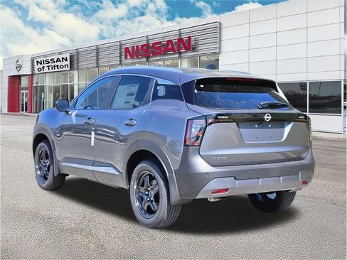 New 2026 Nissan Kicks SV w/ SV Premium Package FWD image 6