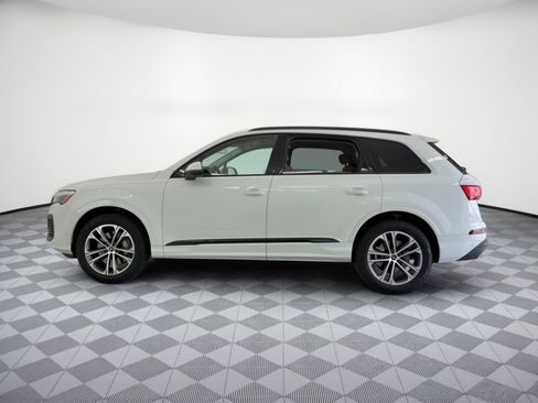 Used 2026 Audi Q7 2.0T Premium w/ Convenience Plus Package AWD/4WD image 2