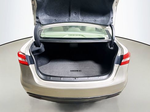 Used 2013 Toyota Avalon Limited image 27