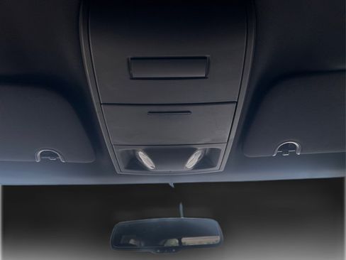 Used 2015 Dodge Grand Caravan SE FWD image 23