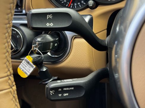 Used 2015 Porsche 911 Carrera 4 image 20