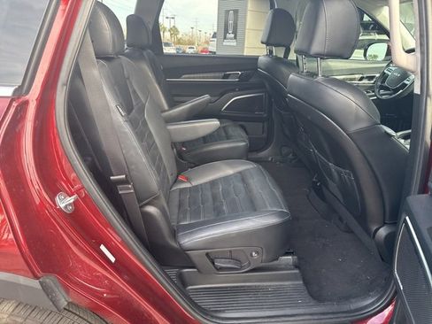 Used 2024 Kia Telluride SX Prestige w/ Towing Package image 15