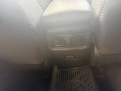 Certified 2025 Toyota RAV4 XLE AWD/4WD image 26