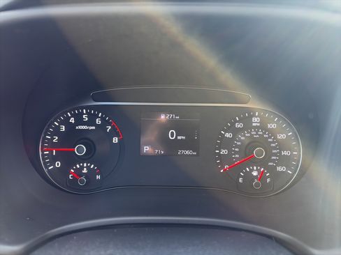 Used 2022 Kia Soul LX FWD image 15