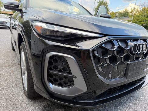 New 2025 Audi Q5 Premium Plus image 23