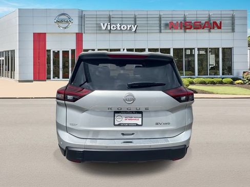 Used 2024 Nissan Rogue SV w/ SV Premium Package AWD/4WD image 4