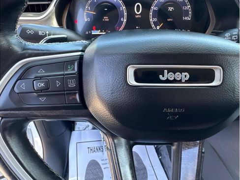Used 2021 Jeep Grand Cherokee L Limited AWD/4WD image 18