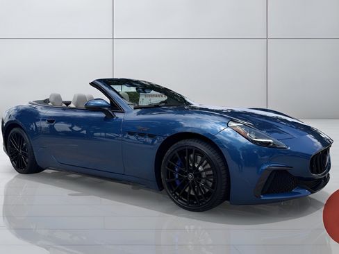 Used 2024 Maserati GranCabrio Trofeo AWD/4WD image 8