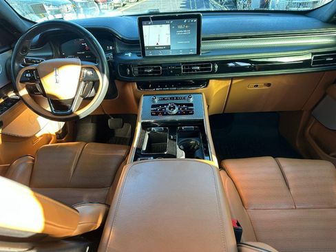 Certified 2023 Lincoln Aviator Black Label w/ Jet Package image 17