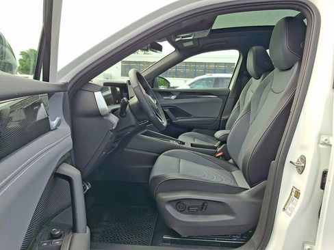 New 2026 Volkswagen Tiguan SE R-Line AWD/4WD image 6