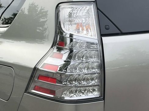 Used 2023 Lexus GX 460 Premium w/ Premium Plus Package AWD/4WD image 10