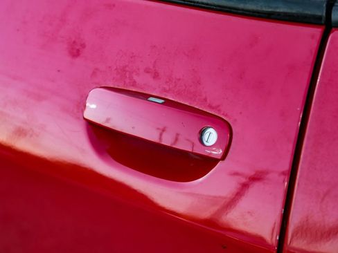 Used 2015 Dodge Challenger SRT w/ Technology Group image 40