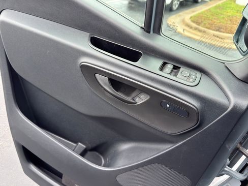 Used 2024 Mercedes-Benz Sprinter 2500 image 28