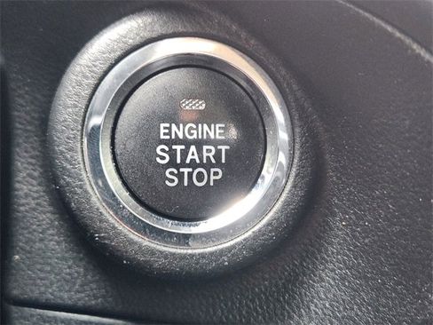 Used 2020 Subaru Forester Premium image 22