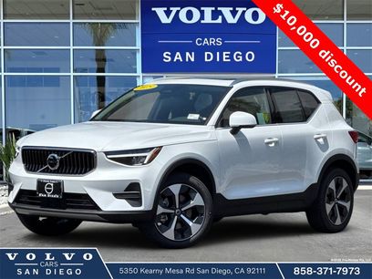 New 2025 Volvo XC40 B5 Core w/ Protection Package Premier
