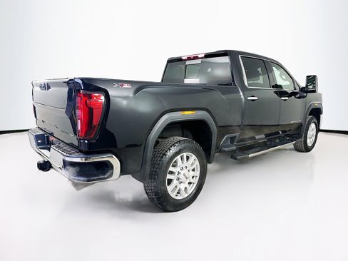 Used 2022 GMC Sierra 3500 SLT w/ SLT Premium Package image 6
