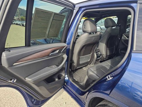 Used 2021 BMW X3 xDrive30e w/ M Sport Package image 17