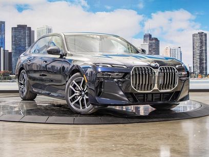 Used 2025 BMW 760i xDrive w/ Premium Package
