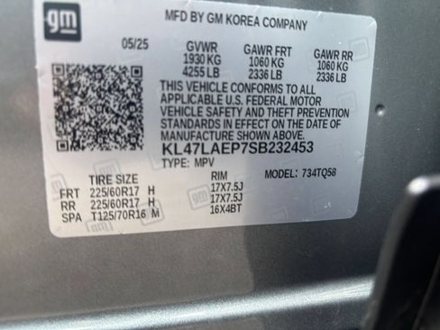 Used 2025 Buick Envista Preferred FWD image 23