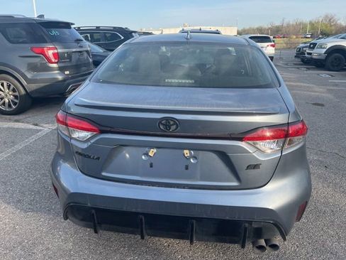 Used 2023 Toyota Corolla SE image 3