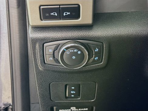 Used 2021 Ford F250 Lariat w/ Lariat Value Package AWD/4WD image 10