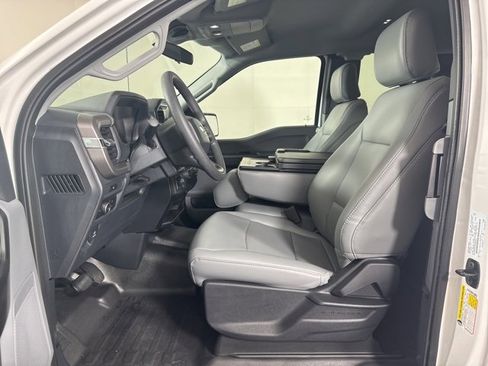 Used 2025 Ford F150 XL w/ Equipment Group 103A High image 12