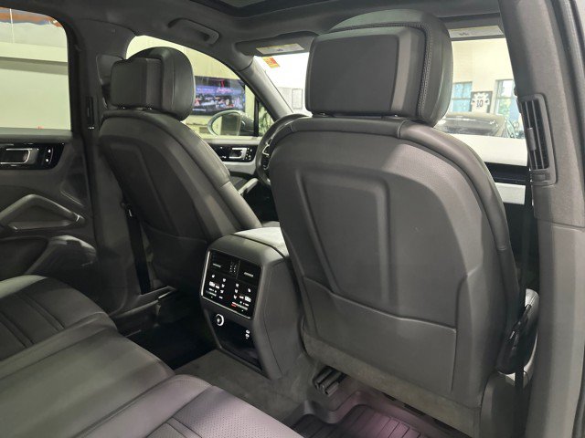 Used 2021 Porsche Cayenne AWD/4WD image 51