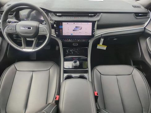 New 2026 Jeep Grand Cherokee Limited w/ Limited Altitude Package image 15