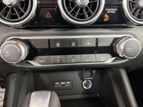 Certified 2023 Nissan Sentra SV FWD image 22
