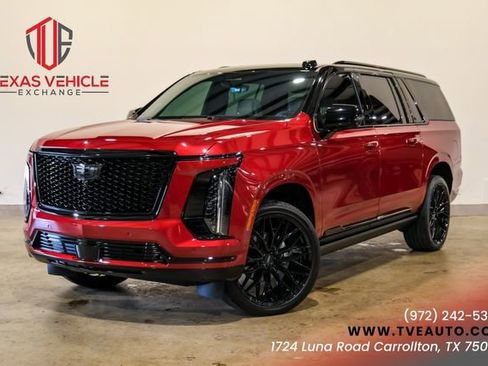 Used 2025 Cadillac Escalade ESV Sport Platinum image 1