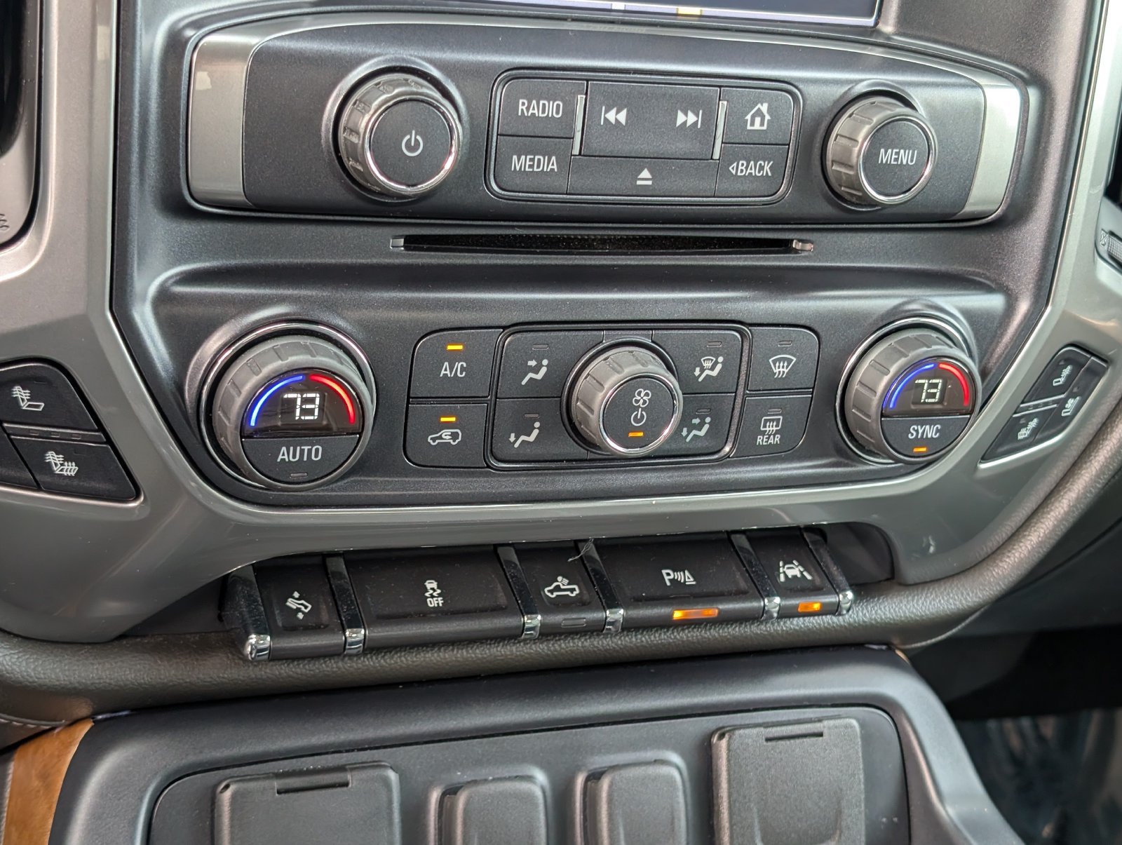 Used 2016 Chevrolet Silverado 1500 LTZ w/ Sport Package AWD/4WD image 28