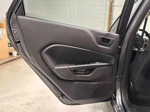 Used 2019 Ford Fiesta SE FWD image 20