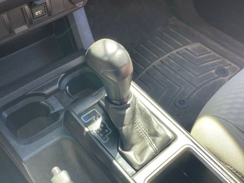 Used 2023 Toyota Tacoma SR image 7